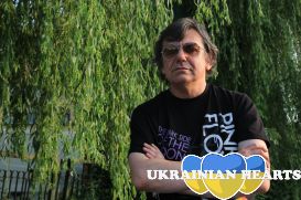Оптиміст, люблю домашній затишок, але по роботі працюю наразі без вихідних, працюю адміністратором муз.колективів в реп.базі.Бережу українські християнські традиції Люблю все красиве, муз.вподобання дуже важливі( не люблю дешевої попси), віддаю перевагу д