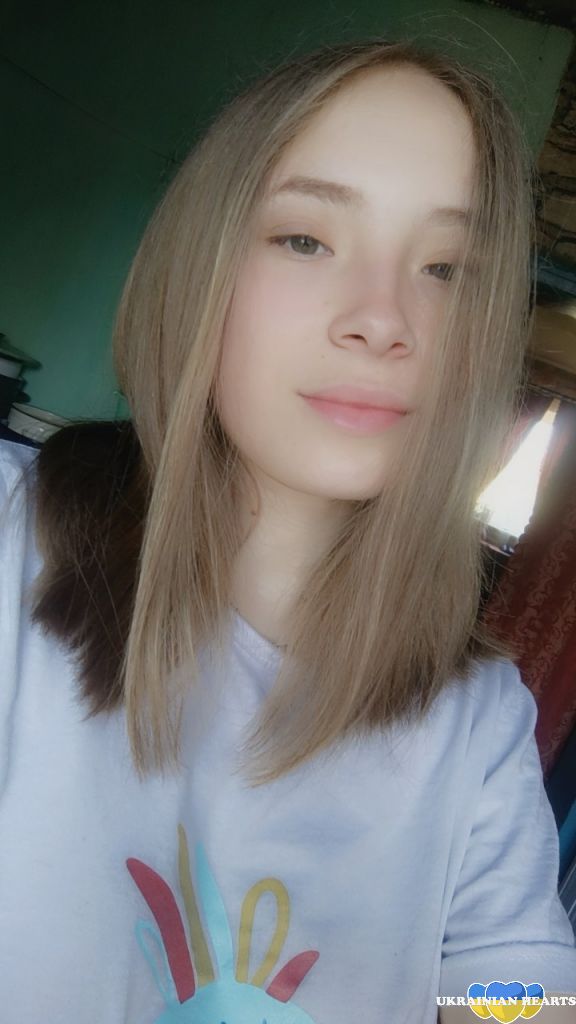 Pretty Ukrainian Woman: user: Lerocka, 20 years old