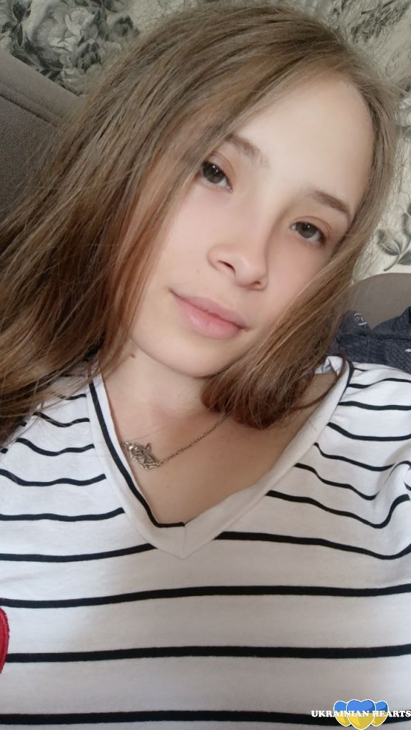 Pretty Ukrainian Woman: user: Lerocka, 20 years old